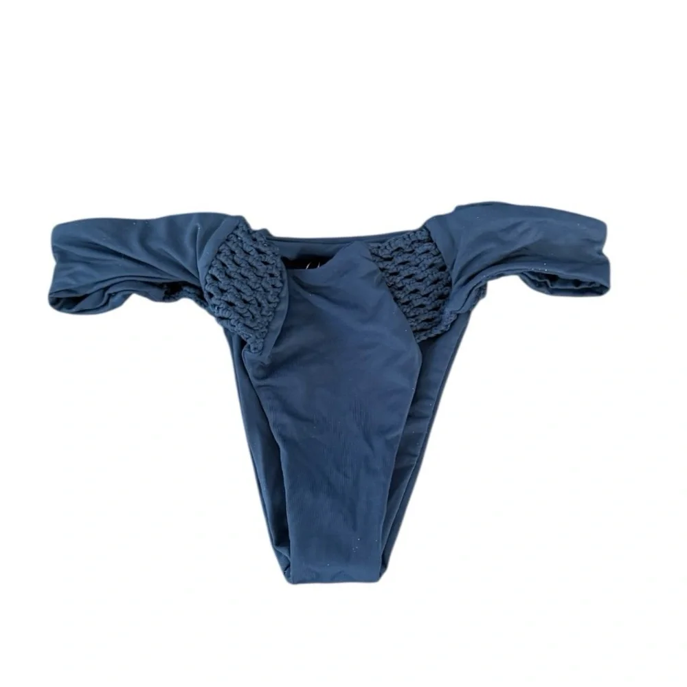 Frankie’s Bikinis Women’s Blue Crochet-Side Bikini Bottom Size Small